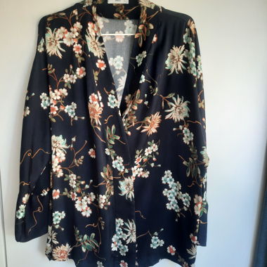 Camicia a portafoglio Mango con stampa floreale