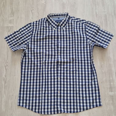 Chemise courte à carreaux