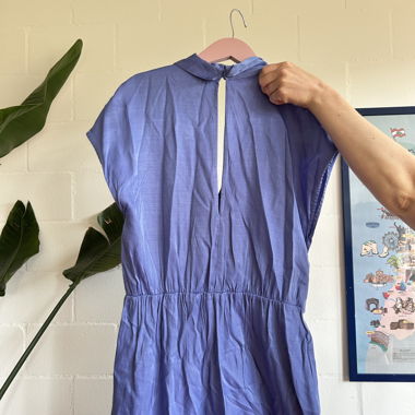 Combinaison sans manches bleue