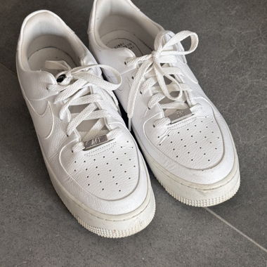 Nike Air Force 1 blanches