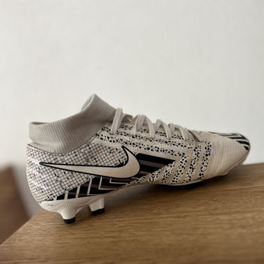 Nike Mid S003