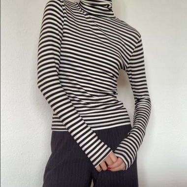 Maglia a maniche lunghe a righe