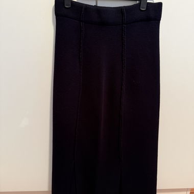 Gonna lunga in maglia nera