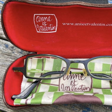 Anne et Valentin Brille mit original Case