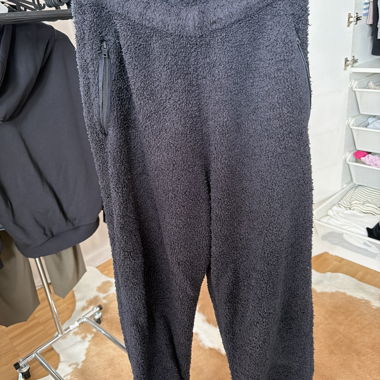 Pantalon & Hoodie en polaire SKIMS