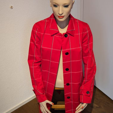 cappotto elegante con motivo a quadri alla moda di Marc Cain