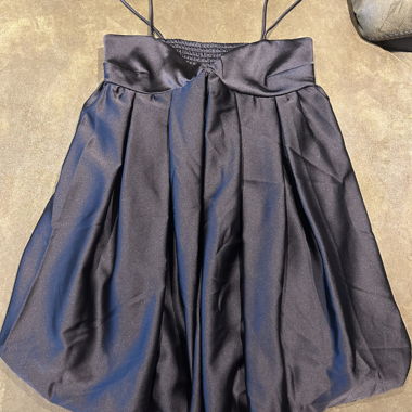 Robe boule spaghetti noire