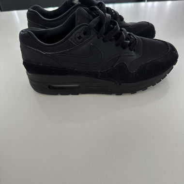 Baskets Nike noires EUR 36,5