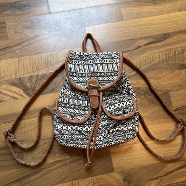 Rucksack mit ethnischem Muster