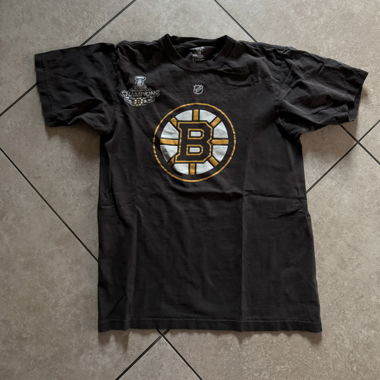 Reebok NHL Boston shirt