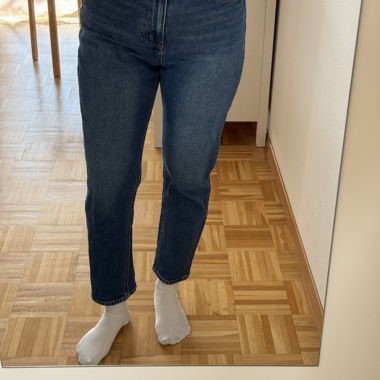 Navy high-waist jeans 