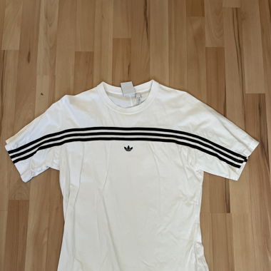 Adidas T-Shirt