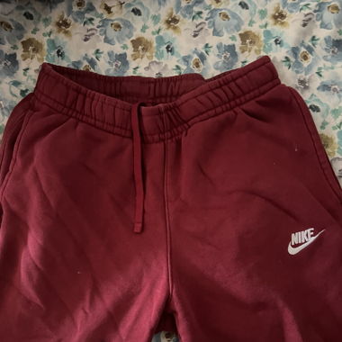 Training nike rouge taille S