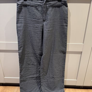 Pantalon en tissu rayé