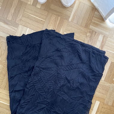 Écharpe noire légère