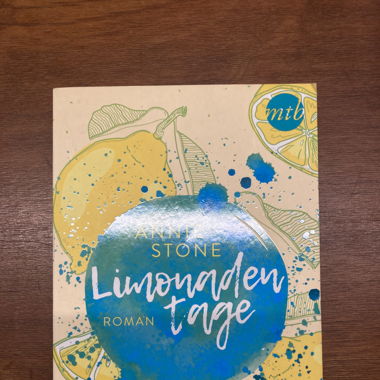 Limonadentage Roman Annie Stone