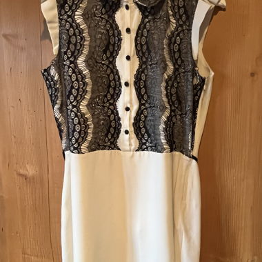 Abito smanicato in pizzo Ted Baker