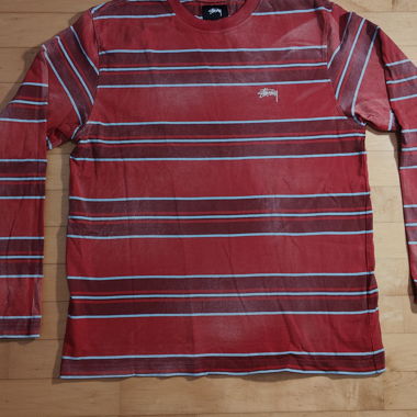 Stüssy striped red