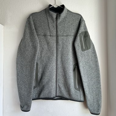Giacca con cappuccio Arcteryx Covert da uomo, taglia M