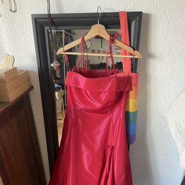 gorgeous red party dress