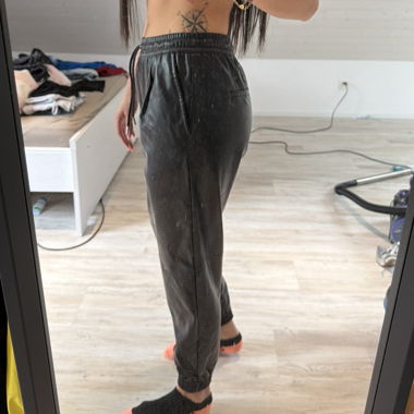 Pantalon en cuir ample noir