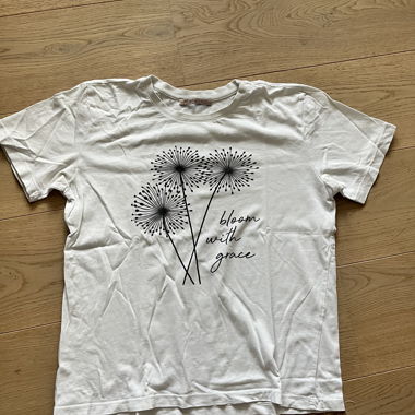 White T-shirt