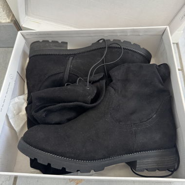 ABOUT YOU Christina Boots