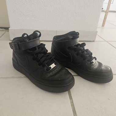 Air Force 1 mid, black