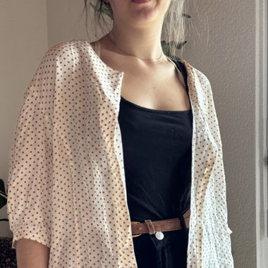 Blouse with dots