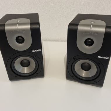 Alesis M1Active 520 speakers