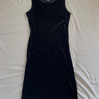 Karin Stevens Black Dress