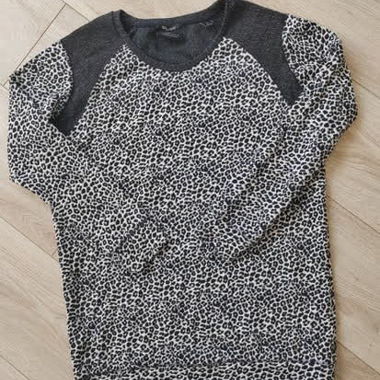 Pull à motif léopard