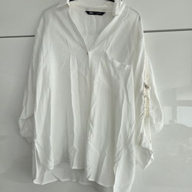 Chemisier blanc Zara avec détails