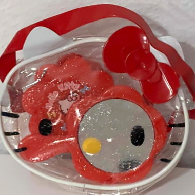 Étui Hello Kitty, 2011