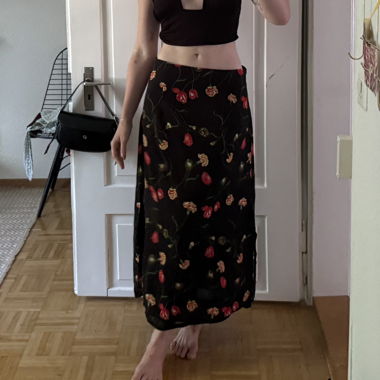 Rock mit Blumenmuster