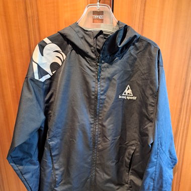 Leichte schwarze Freizeitjacke