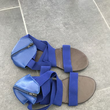 Sandales