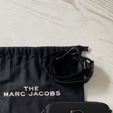 Marc Jacobs Snapshot in Black