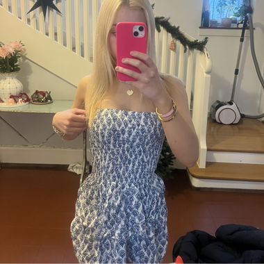 Robe courte