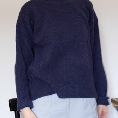 Blauer Pullover