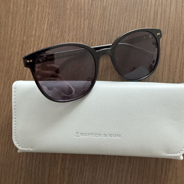 stylische Sonnenbrille