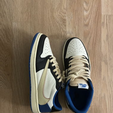 Travis Scott Jordan 1 low fragrament