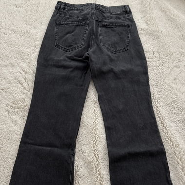 Schwarze Jeans aus Denim