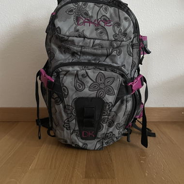 Sac à dos Dakine gris avec motif floral