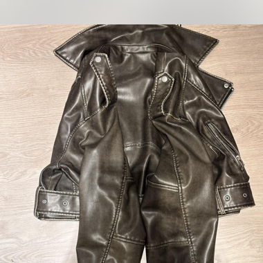 Viral Zara Lederjacke