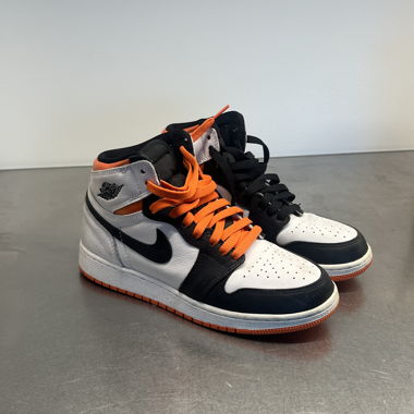 Air Jordan 1 High Sneaker