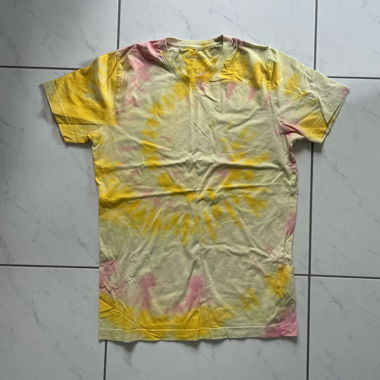 Tie dye shirt M