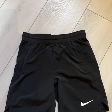 Kurze Nike Hose