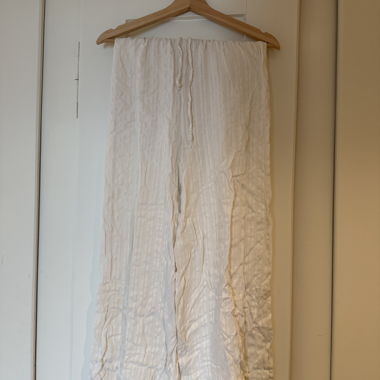 Pantaloni estivi bianchi larghi