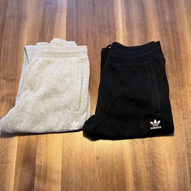 2 Adidas Trainerhosen Cuffed Schwarz Grau Grösse M
